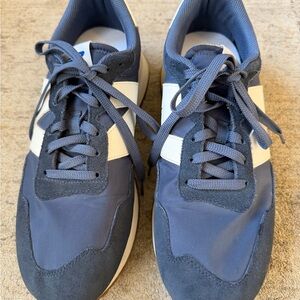 New Balance 237 Navy sneakers